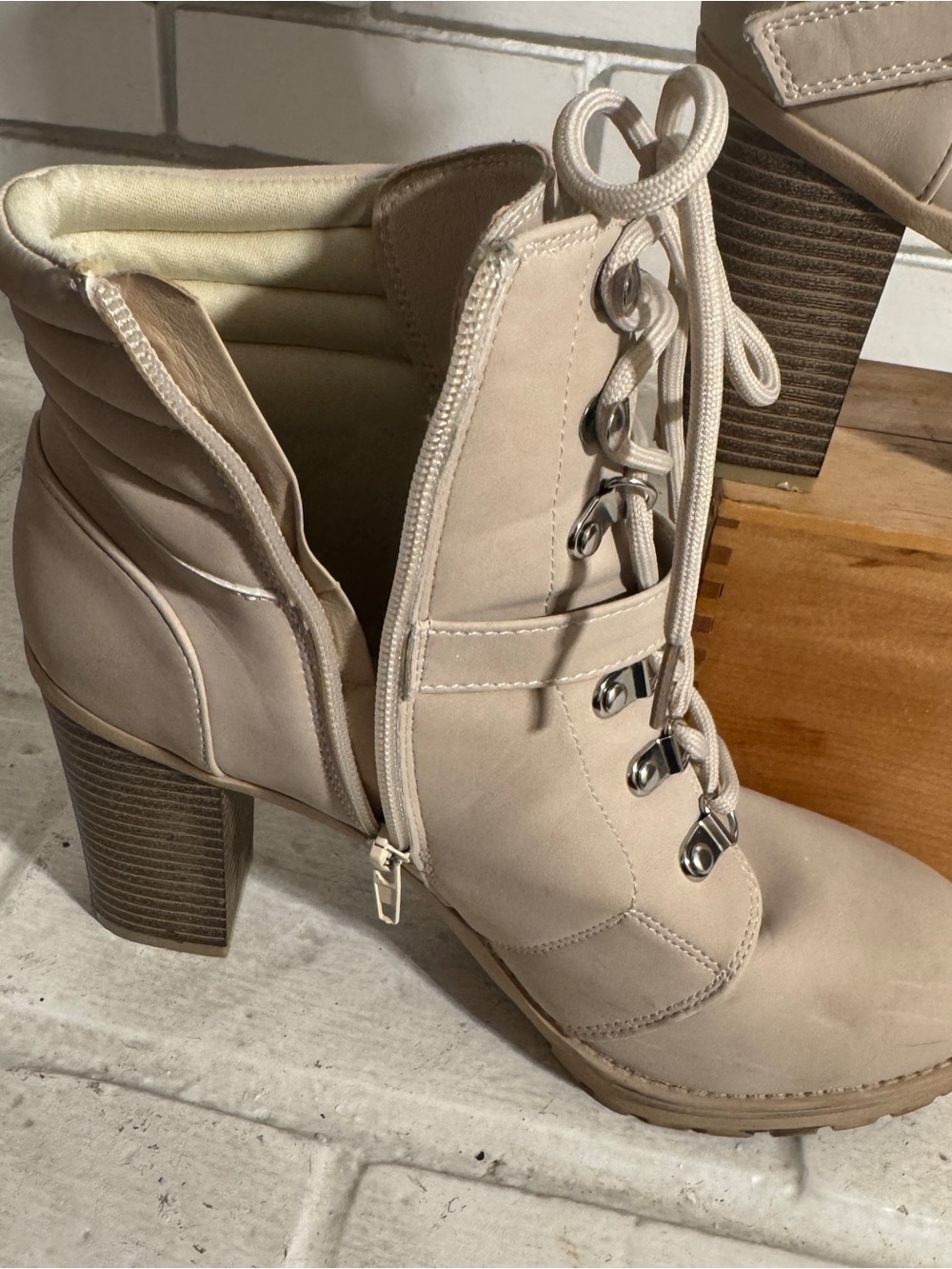 Andiamo "Abonnet" Heeled Combat Boots - Picture 5 of 12